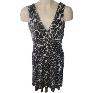 Dressbarn Black White Sleeveless Dress 10 Ruched beach floral casual flowy‎ cozy